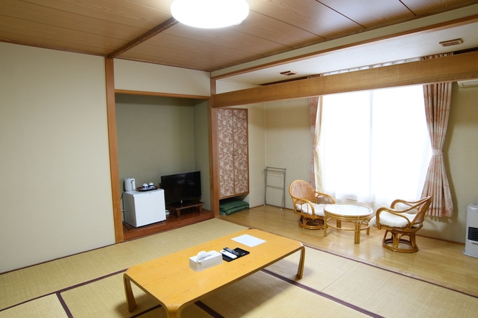 Imagen de la habitación del Hotel ryobou hanaemi. Foto 12