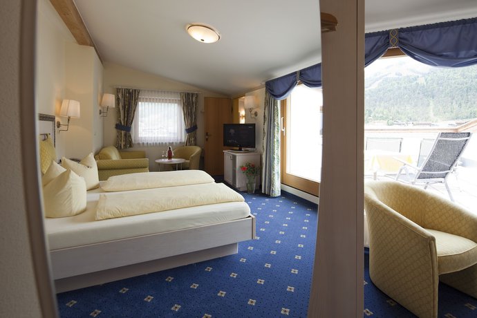 Imagen de la habitación del Hotel s\'Acherl. Foto 14