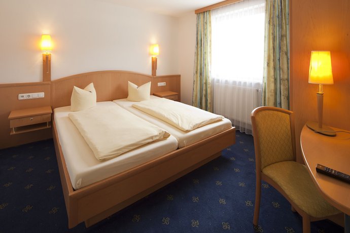 Imagen de la habitación del Hotel s\'Acherl. Foto 16