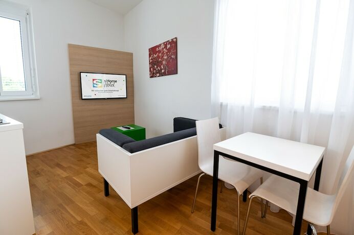 Imagen de la habitación del Hotel sHome Self-Check-in Graz. Foto 17
