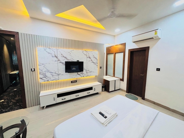 Imagen de la habitación del Hotel sadhana palace. Foto 6