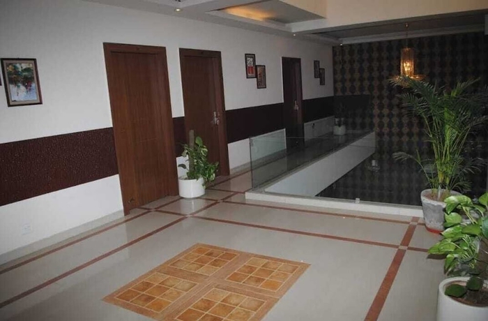 Imagen de los interiores del Hotel sagar Inn, Gurugram. Foto 11