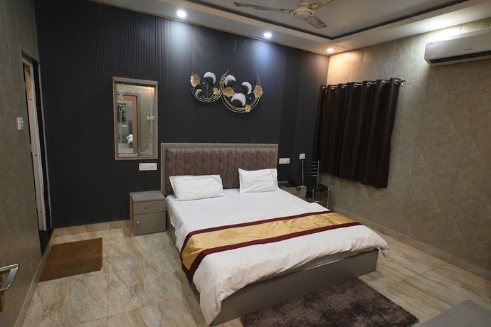 Imagen de la habitación del Hotel sandhya paying guest house. Foto 3