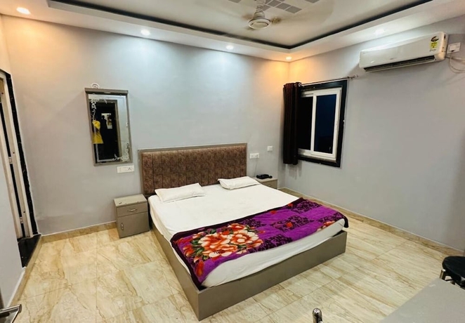Imagen general del Hotel sandhya paying guest house. Foto 1