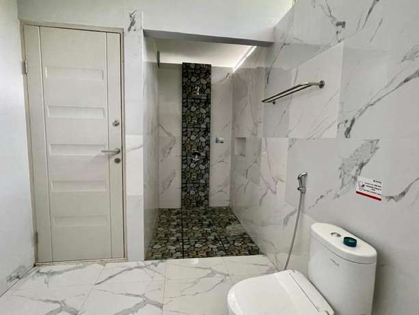 Imagen de la habitación del Hotel sea shell resort. Foto 8