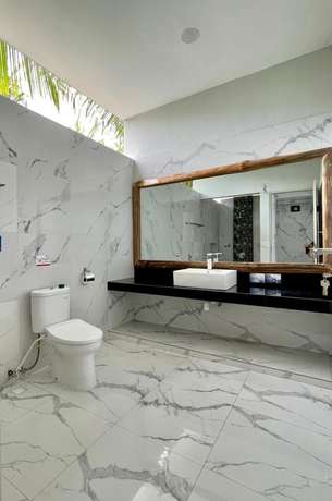 Imagen de la habitación del Hotel sea shell resort. Foto 10