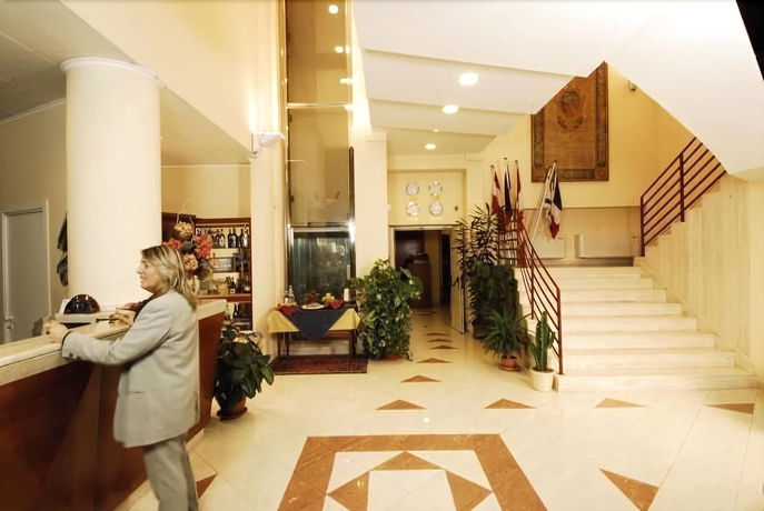 Imagen de los interiores del Hotel semifonte. Foto 19