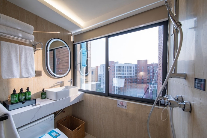 Imagen de la habitación del Hotel shenzhenshijinyuehuayuanjiudian. Foto 7