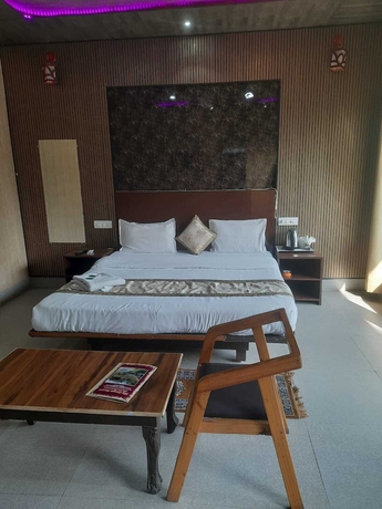 Imagen de la habitación del Hotel sky ganga resort. Foto 6