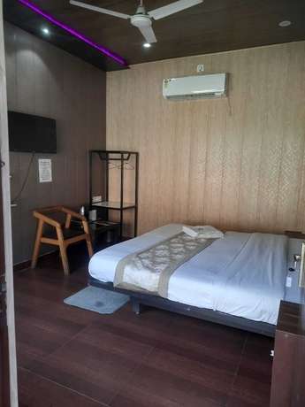 Imagen de la habitación del Hotel sky ganga resort. Foto 8
