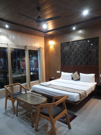 Imagen de la habitación del Hotel sky ganga resort. Foto 10