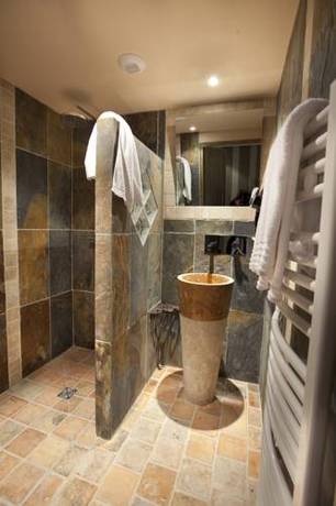 Imagen de la habitación del Hotel -spa Le Saint Cirq. Foto 8