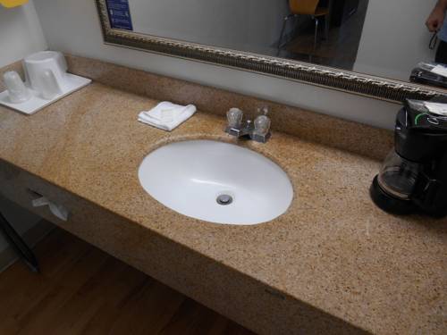 Imagen de la habitación del Hotel studio 6 san antonio tx - ft sam houston. Foto 7