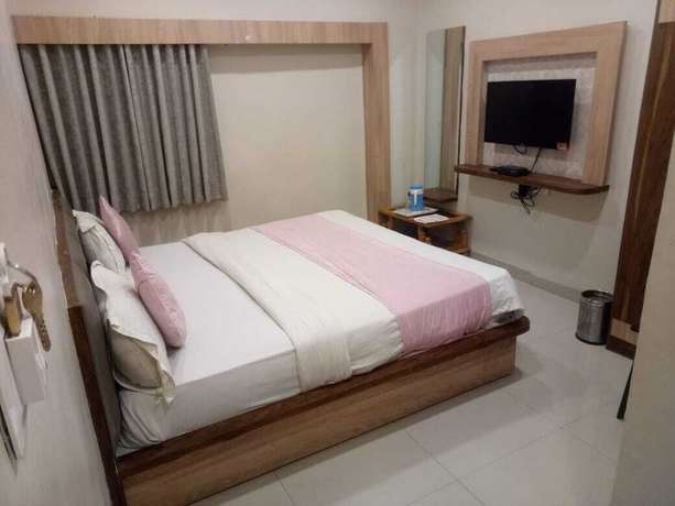 Imagen de la habitación del Hotel sunsarovar. Foto 3