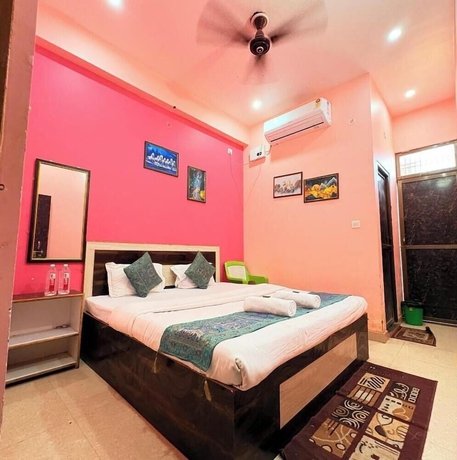 Imagen de la habitación del Hotel suvidha guest house. Foto 9