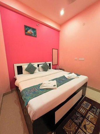 Imagen de la habitación del Hotel suvidha guest house. Foto 13