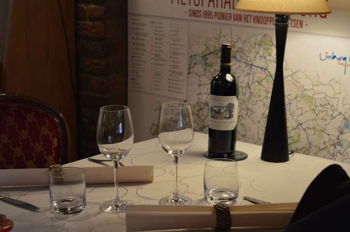 Imagen del bar/restaurante del Hotel \'t Hert. Foto 7