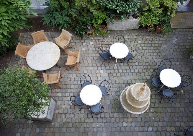 Imagen de los exteriores del Hotel 't Sandt Antwerpen. Foto 12