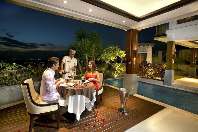 Imagen del bar/restaurante del Hotel tanadewa Villas Nusa Dua Bali by Cross Collection. Foto 2