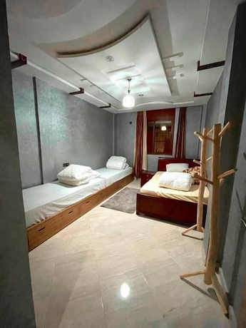 Imagen de la habitación del Hotel tayri surf house. Foto 1
