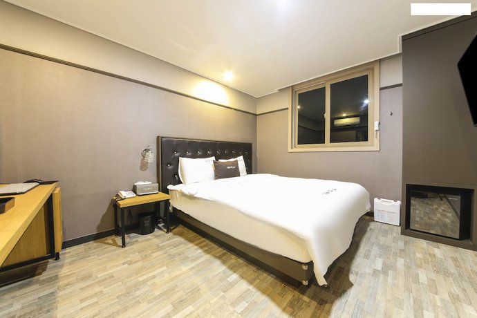 Imagen de la habitación del Hotel the Ace, Hwasam-ri. Foto 19