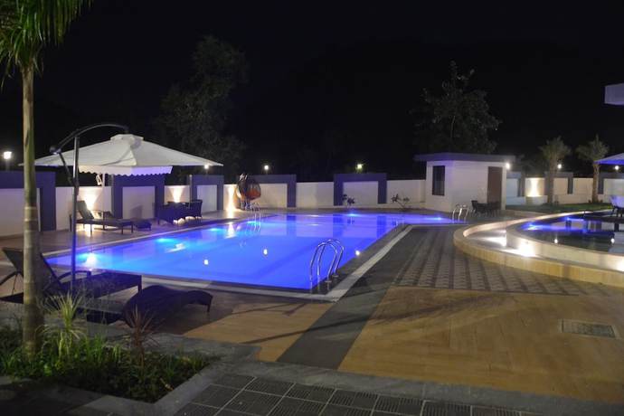 Imagen de la piscina del Hotel the Hind, Siyawa. Foto 18