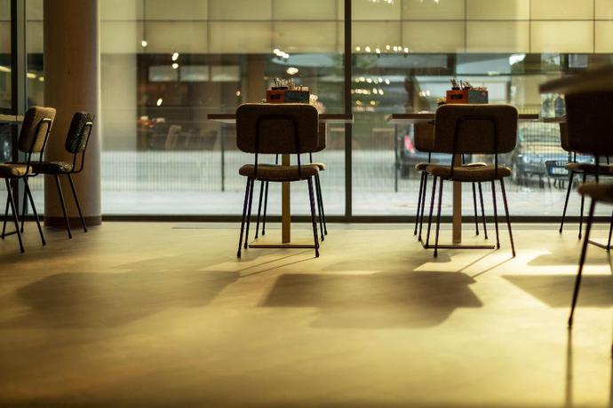 Imagen del bar/restaurante del Hotel the niu Mesh. Foto 10