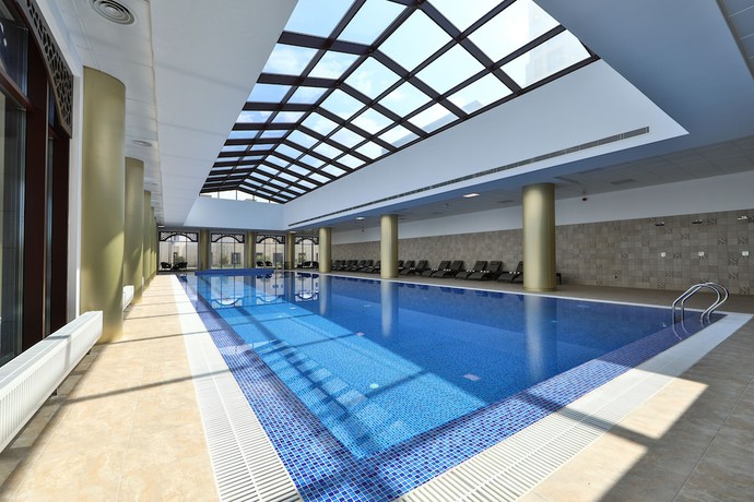 Imagen de la piscina del Hotel thelocals Grozny. Foto 16