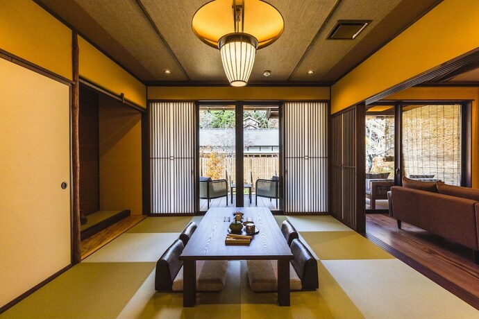 Imagen de la habitación del Hotel tsutaonsen. Foto 15