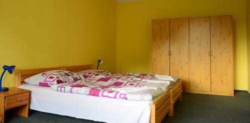 Imagen de la habitación del Hotel ubytovna u n&aacute;draži. Foto 6