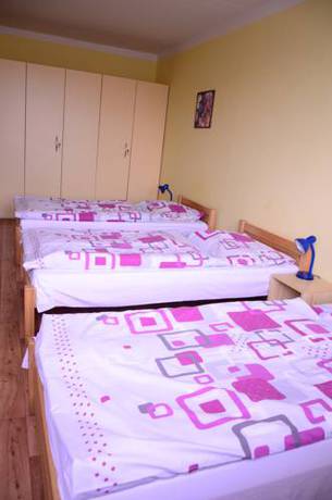 Imagen de la habitación del Hotel ubytovna u n&aacute;draži. Foto 9