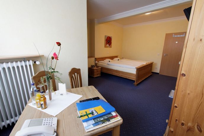 Imagen de la habitación del Hotel und Landgasthof Zum Bockshahn. Foto 17