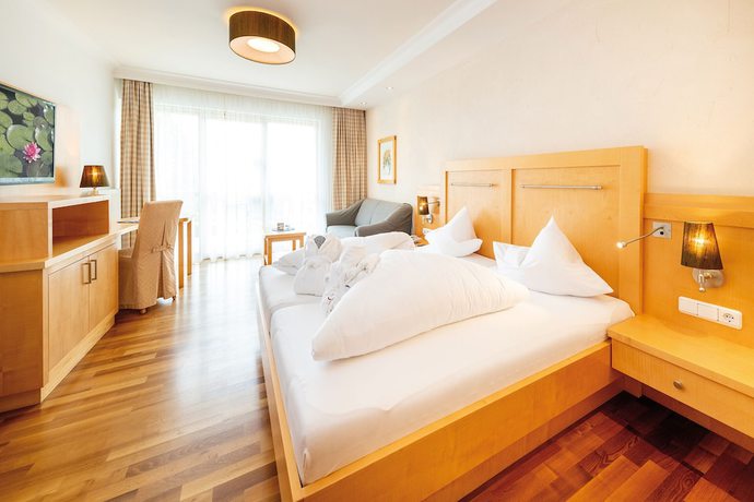 Imagen de la habitación del Hotel &uuml;bergossene Alm Resort. Foto 2