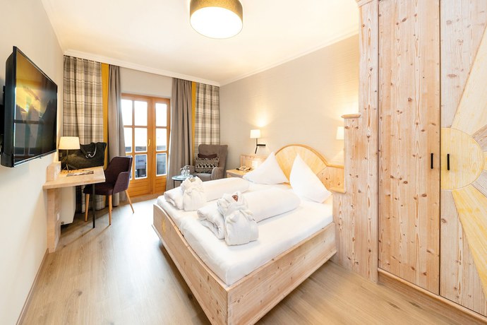 Imagen de la habitación del Hotel &uuml;bergossene Alm Resort. Foto 11