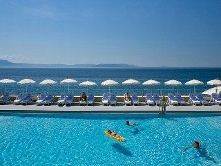 Imagen de la piscina del Hotel valamar collection girandella resort [ex. girandella tourist village]. Foto 8