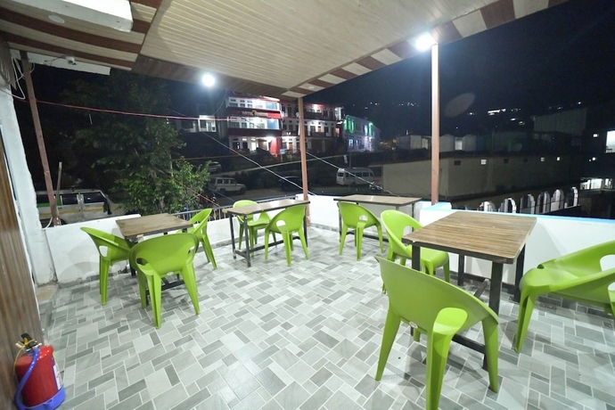 Imagen del bar/restaurante del Hotel vasuki. Foto 3