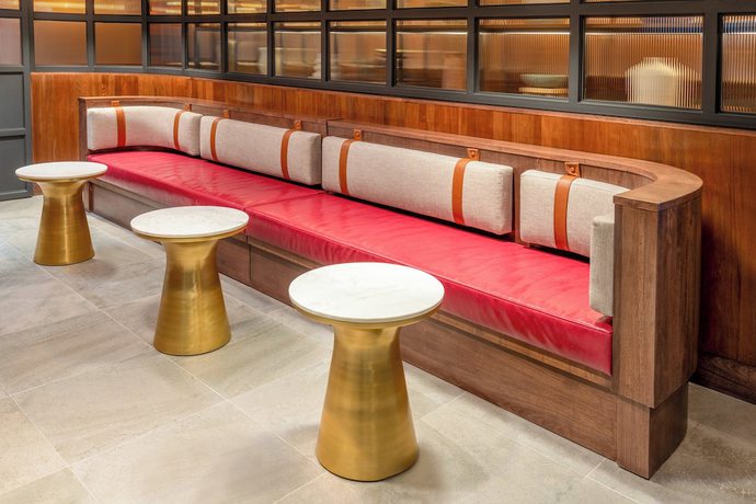 Imagen de los interiores del Hotel voco Astoria by IHG. Foto 15