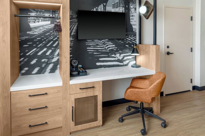 Imagen de la habitación del Hotel voco Astoria by IHG. Foto 3
