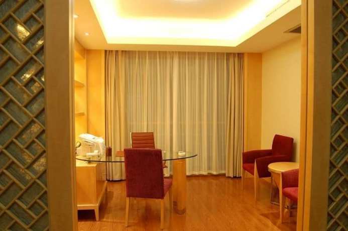 Imagen de la habitación del Hotel voco Lianyungang Haizhou Bay by IHG. Foto 11