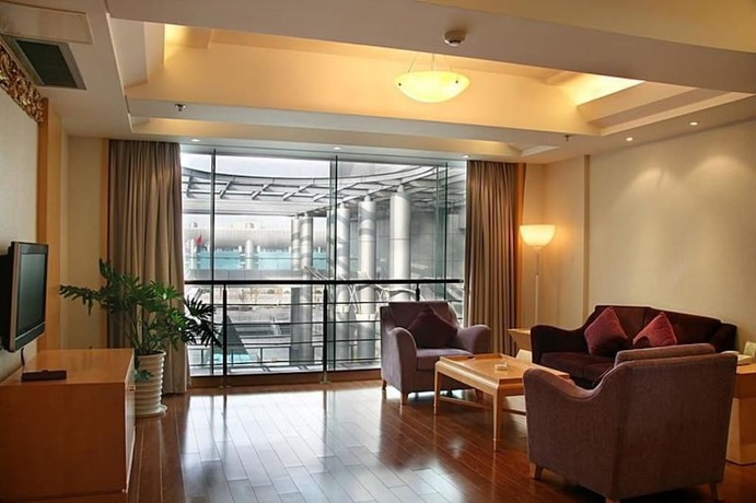 Imagen de la habitación del Hotel voco Lianyungang Haizhou Bay by IHG. Foto 18