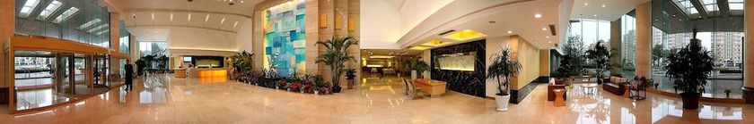 Imagen de los interiores del Hotel voco Lianyungang Haizhou Bay by IHG. Foto 20