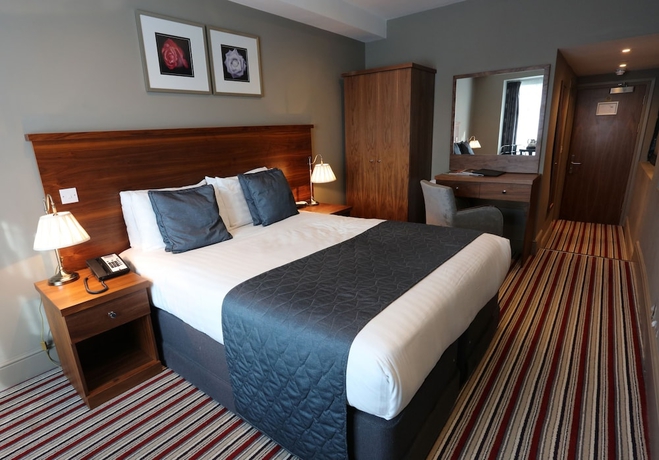 Imagen de la habitación del Hotel voco Lythe Hill & Spa, an IHG Hotel. Foto 6