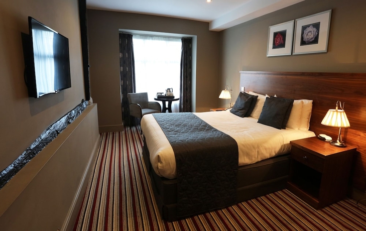Imagen de la habitación del Hotel voco Lythe Hill & Spa, an IHG Hotel. Foto 7