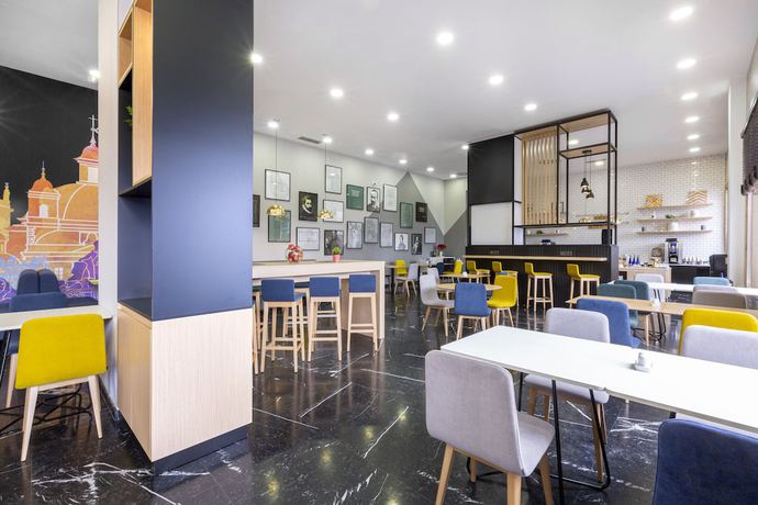 Imagen del bar/restaurante del Hotel voco Madrid - Las Tablas by IHG. Foto 3