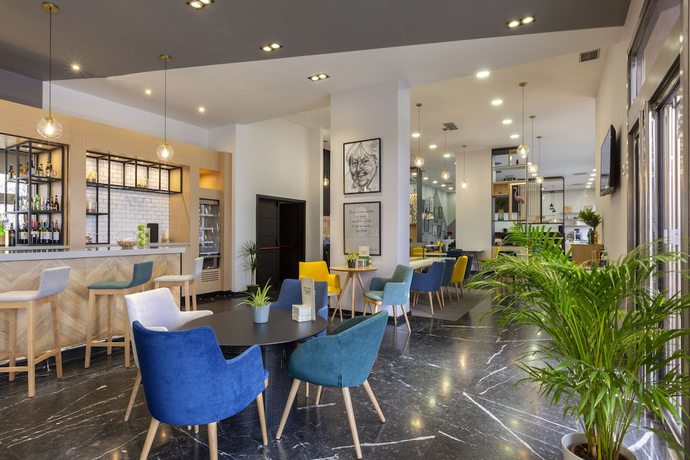Imagen del bar/restaurante del Hotel voco Madrid - Las Tablas by IHG. Foto 10
