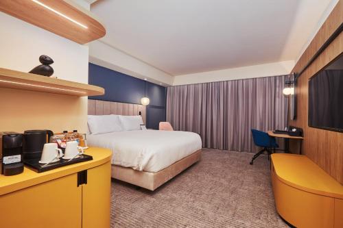 Imagen de la habitación del Hotel voco Malta by IHG. Foto 4