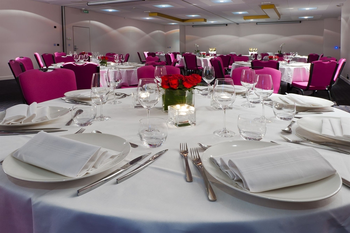 Imagen de los interiores del Hotel voco Paris - Porte de Clichy, an IHG. Foto 12