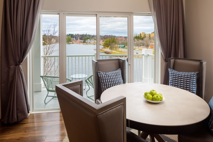 Imagen de la habitación del Hotel voco Saranac Lake NY Waterfront by IHG. Foto 6