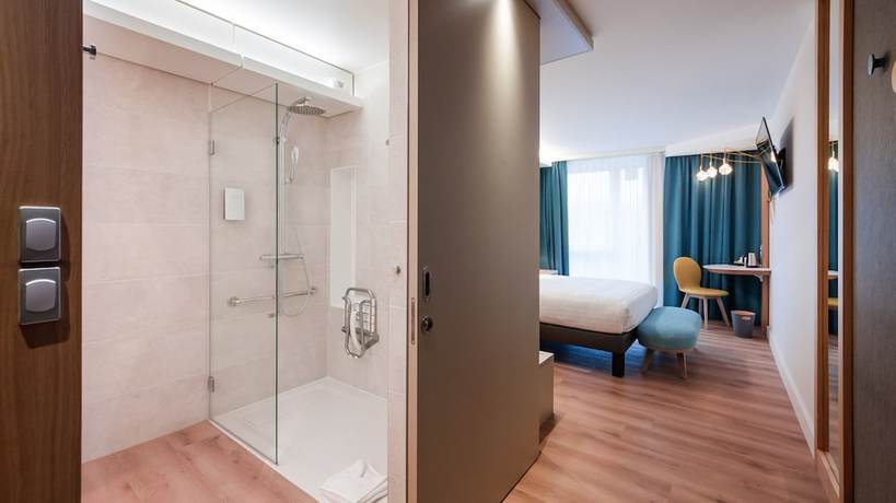 Imagen de la habitación del Hotel voco Strasbourg Centre The Garden, an IHG Hotel. Foto 12