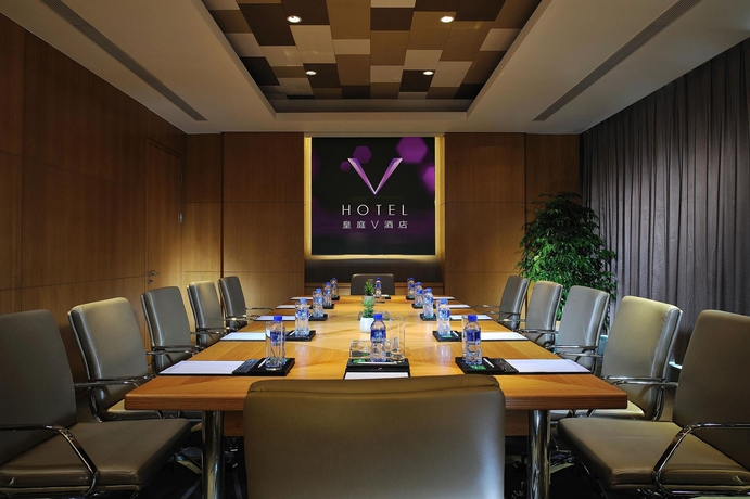 Imagen de los interiores del Hotel voco Suites Shenzhen Huanggang by IHG. Foto 15